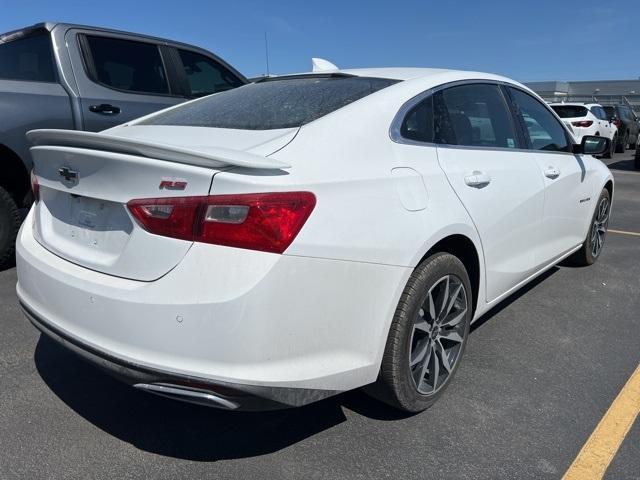 2025 Chevrolet Malibu Vehicle Photo in GREEN BAY, WI 54304-5303