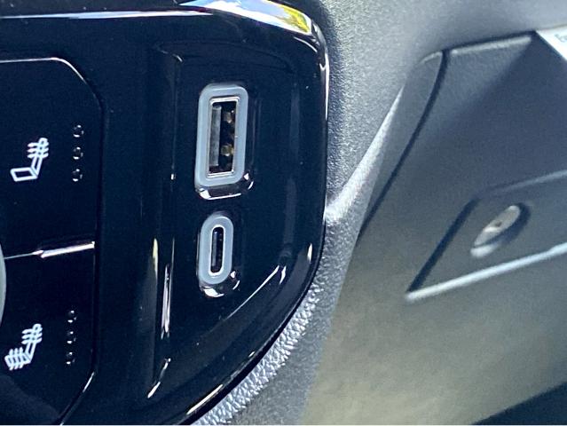 2024 Chevrolet Silverado 1500 Vehicle Photo in BEAUFORT, SC 29906-4218