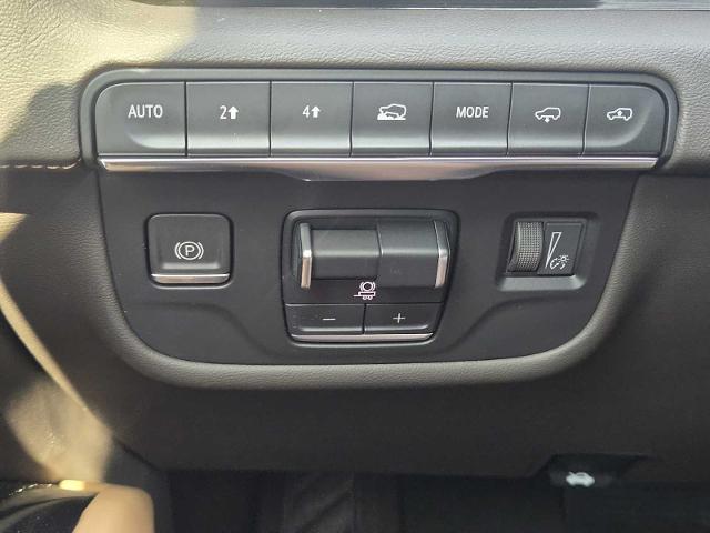 2022 Cadillac Escalade Vehicle Photo in DENTON, TX 76210-9321