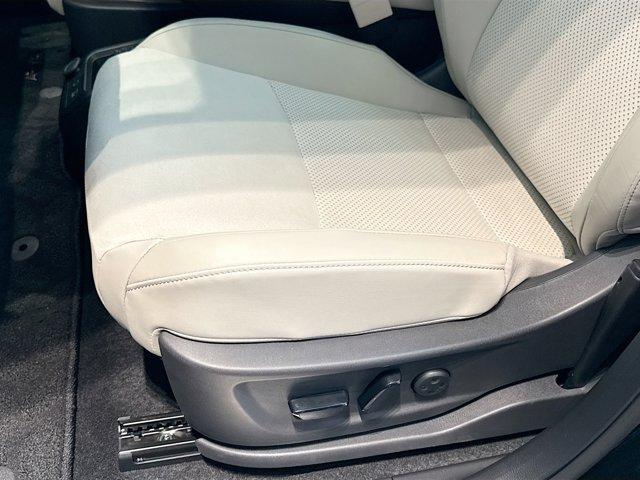 2025 Nissan ARIYA Vehicle Photo in Flemington, NJ 08822