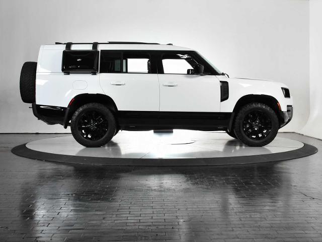2024 Defender Vehicle Photo in DALLAS, TX 75235