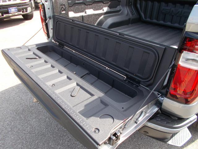 2025 GMC Canyon Vehicle Photo in LOWELL, MA 01852-4336