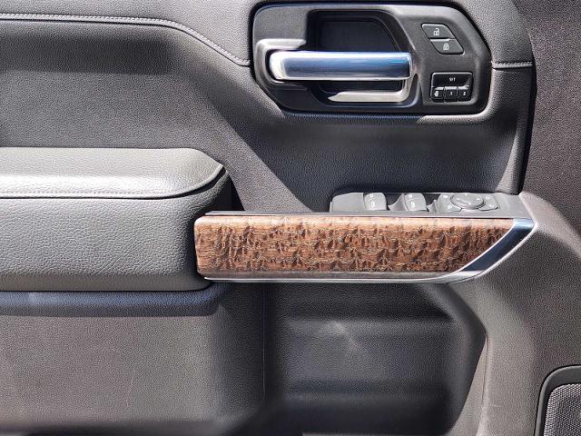 2021 GMC Sierra 1500 Vehicle Photo in DENTON, TX 76210-9321