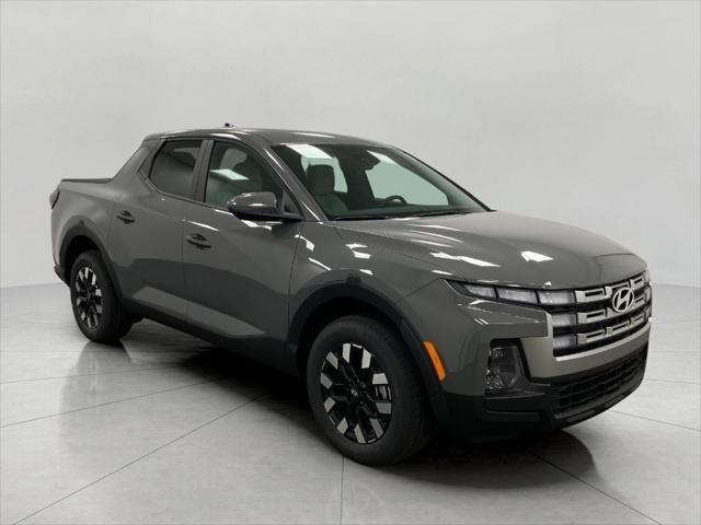 2025 Hyundai SANTA CRUZ Vehicle Photo in Neenah, WI 54956