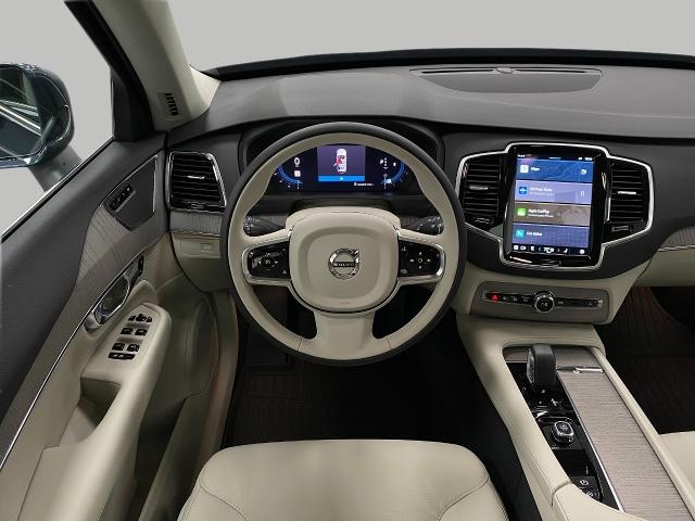 2025 Volvo XC90 Vehicle Photo in Appleton, WI 54913