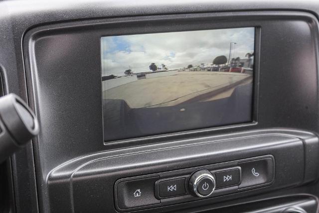 2023 Chevrolet Silverado Chassis Cab Vehicle Photo in VENTURA, CA 93003-8585