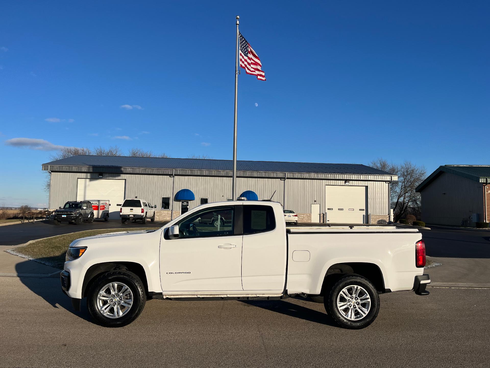 2021 Chevrolet Colorado LT photo 1