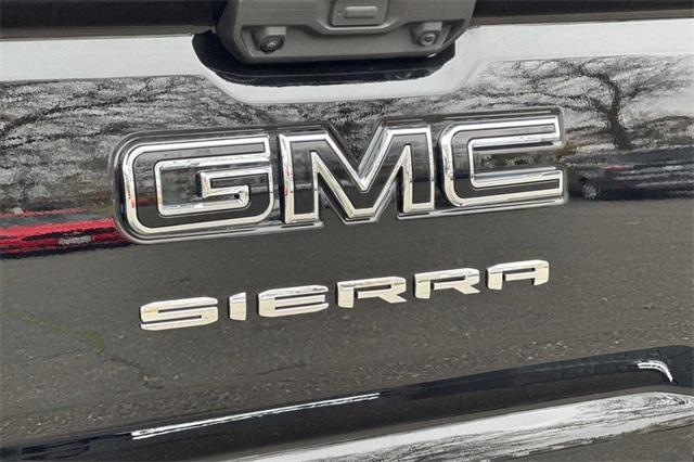 2025 GMC Sierra 1500 Vehicle Photo in ELK GROVE, CA 95757-8703