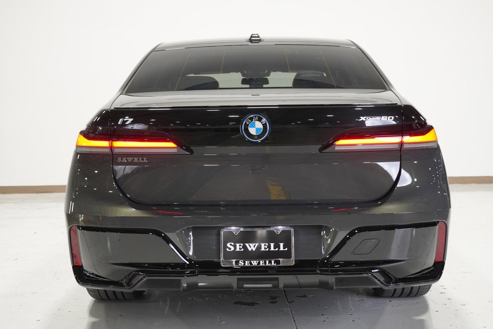 2024 BMW i7 Vehicle Photo in GRAPEVINE, TX 76051