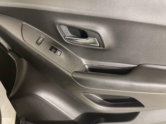 2022 Chevrolet Trax Vehicle Photo in PHOENIX, AZ 85014-3381