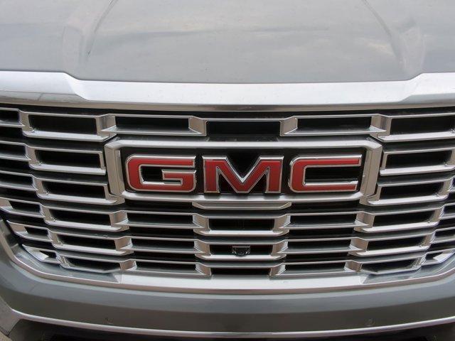 2025 GMC Yukon XL Vehicle Photo in ALBERTVILLE, AL 35950-0246