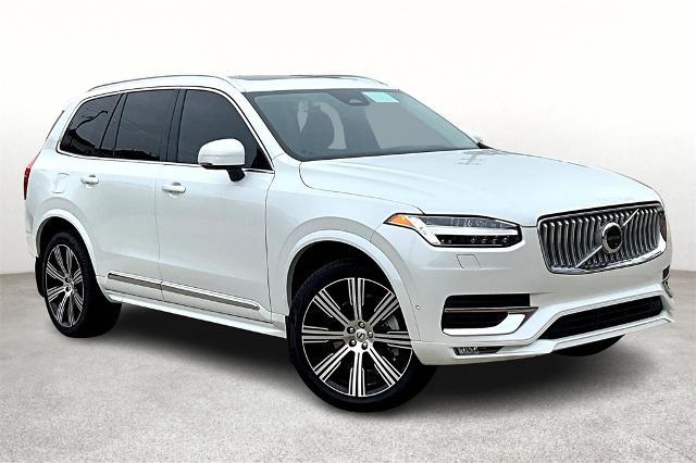 2025 Volvo XC90 Vehicle Photo in Houston, TX 77007