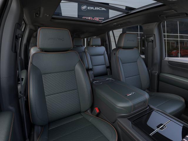 2025 GMC Yukon XL Vehicle Photo in GREEN BAY, WI 54303-3330