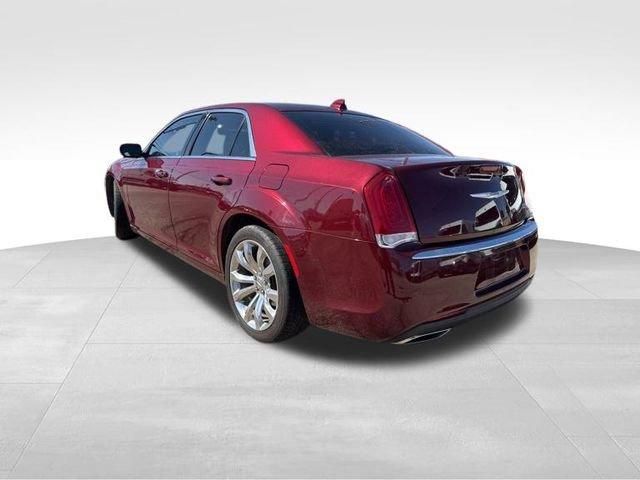 2016 Chrysler 300 Vehicle Photo in MEDINA, OH 44256-9631