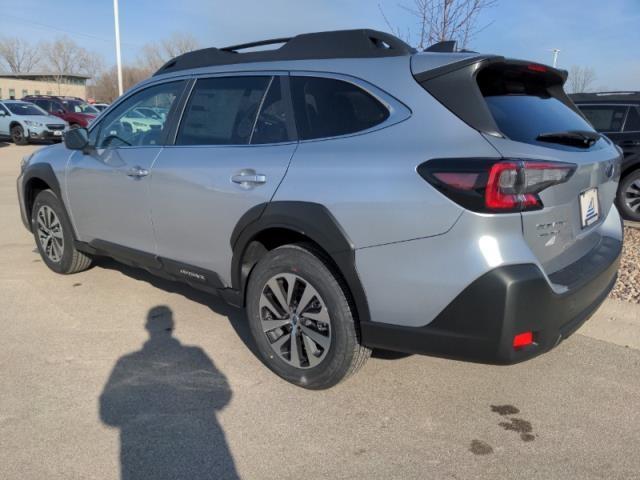 2025 Subaru Outback Vehicle Photo in Green Bay, WI 54304