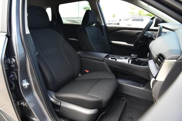 2025 Nissan Rogue Vehicle Photo in Ballwin, MO 63011