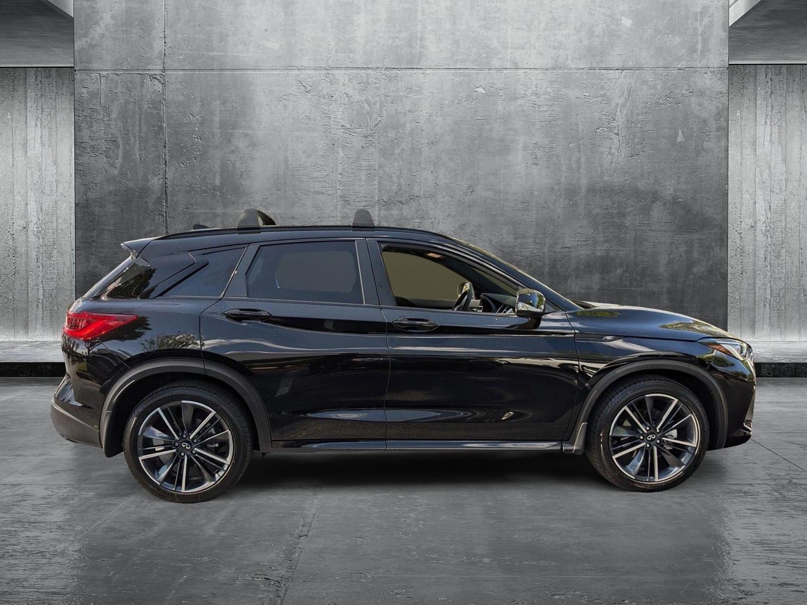 2025 INFINITI QX50 Vehicle Photo in Tampa, FL 33614