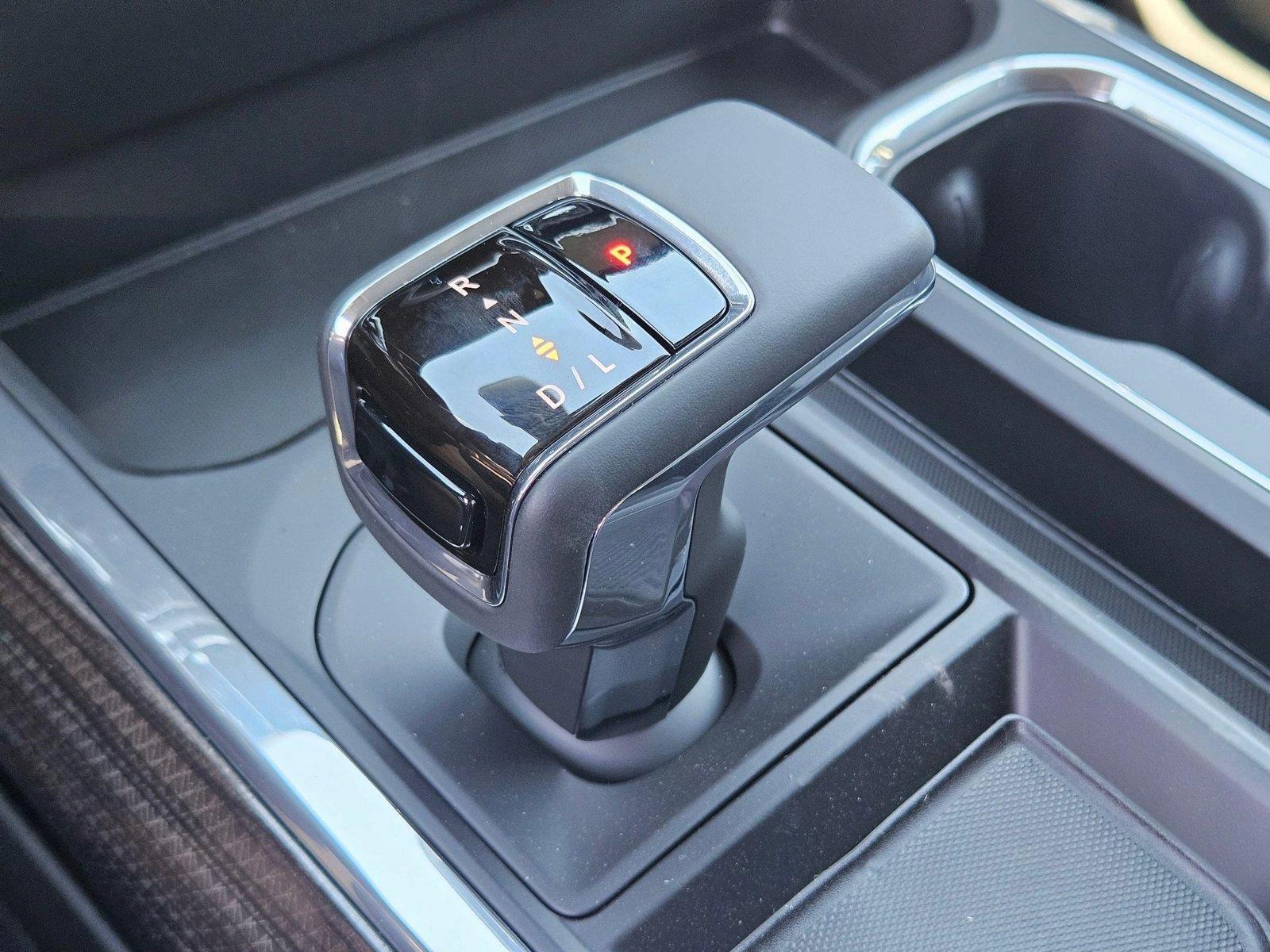 2025 Chevrolet Silverado 1500 Vehicle Photo in PEORIA, AZ 85382-3715