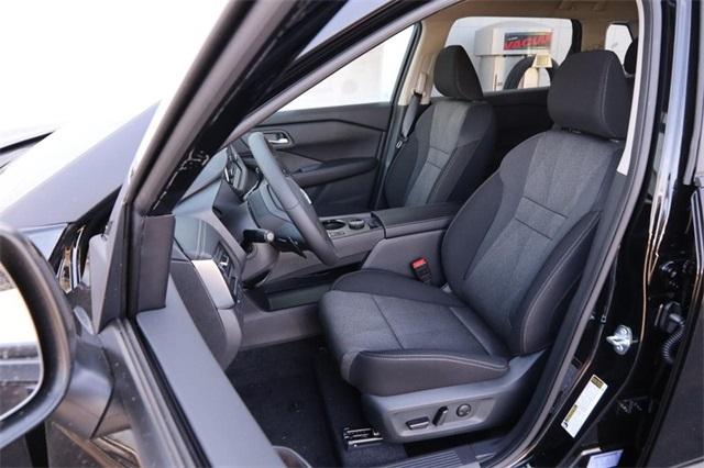 2025 Nissan Rogue Vehicle Photo in Hazelwood, MO 63042