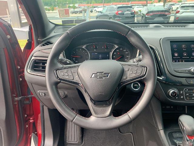 2022 Chevrolet Equinox Vehicle Photo in MOON TOWNSHIP, PA 15108-2571