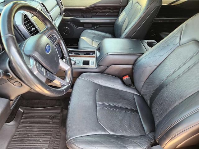 2019 Ford Expedition Vehicle Photo in DENTON, TX 76210-9321