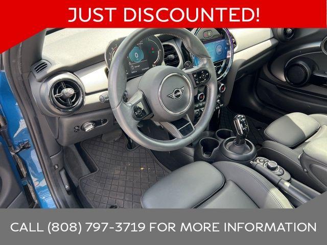 2023 MINI Cooper S Hardtop 2 Door Vehicle Photo in Kaneohe, HI 96744