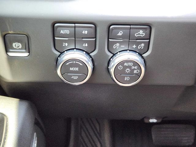 2024 GMC Sierra 2500 HD Vehicle Photo in DENTON, TX 76210-9321