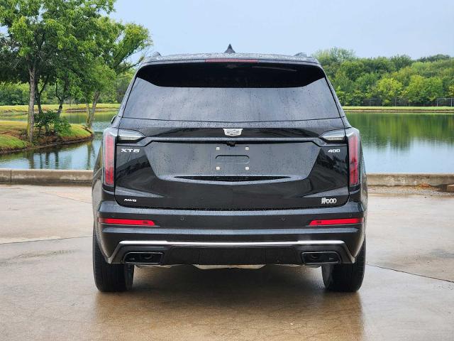 2022 Cadillac XT6 Vehicle Photo in DENTON, TX 76210-9321