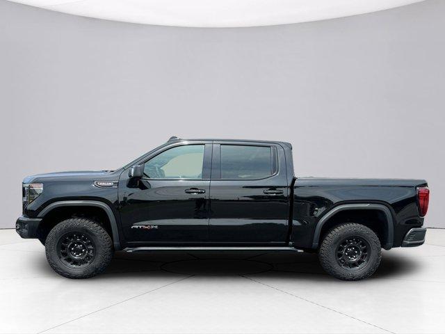 2023 GMC Sierra 1500 Vehicle Photo in LEOMINSTER, MA 01453-2952