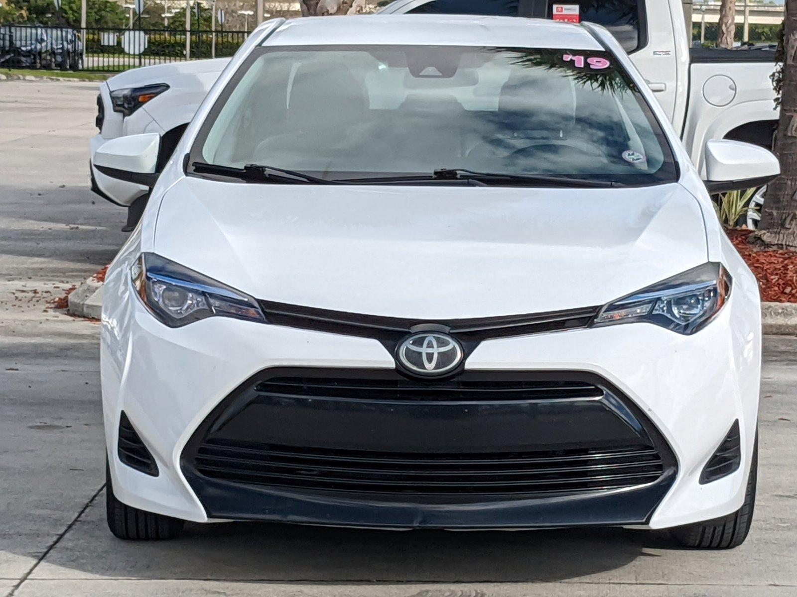 2019 Toyota Corolla Vehicle Photo in Davie, FL 33331