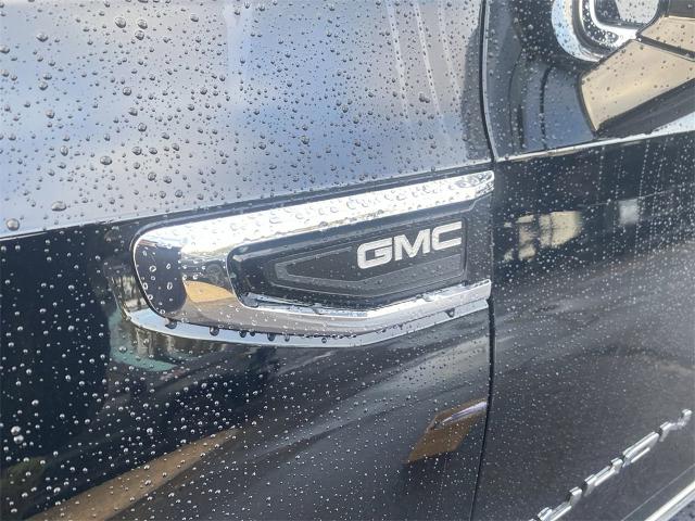 2023 GMC Yukon Vehicle Photo in GOODYEAR, AZ 85338-1310