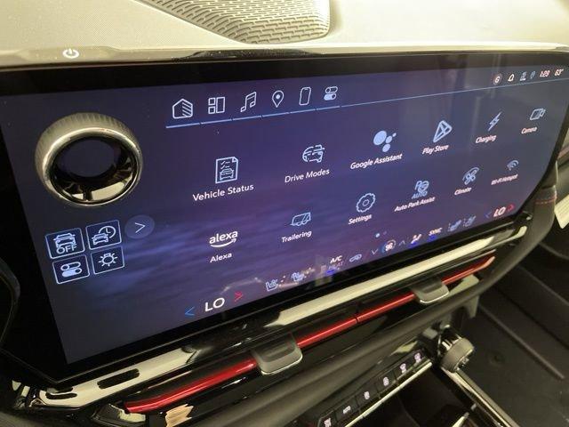 2024 Chevrolet Silverado EV Vehicle Photo in PHOENIX, AZ 85014-3381