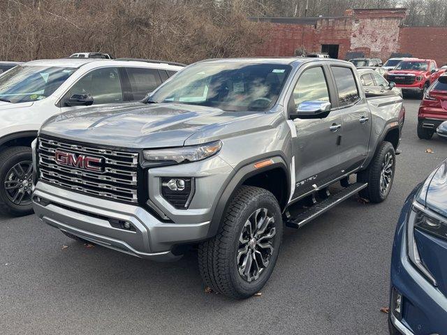 2025 GMC Canyon Vehicle Photo in LEOMINSTER, MA 01453-2952