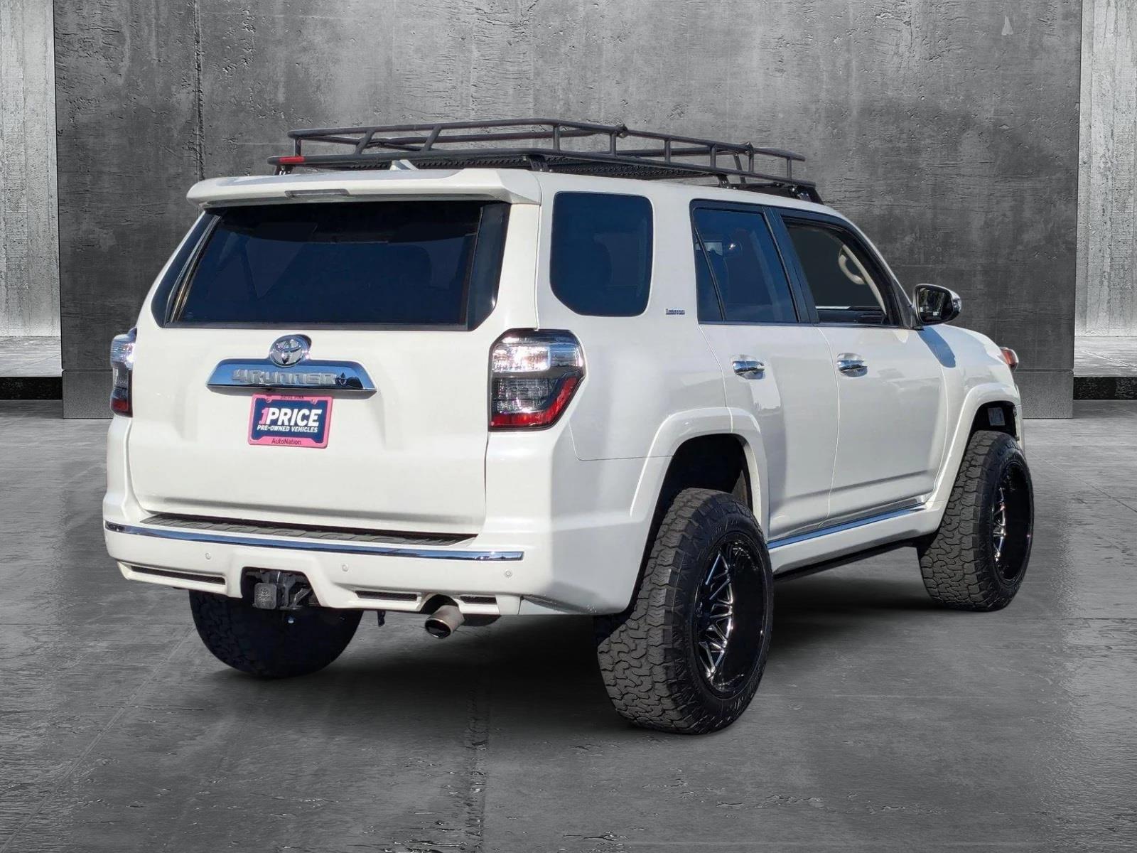 2016 Toyota 4Runner Vehicle Photo in VALENCIA, CA 91355-1705