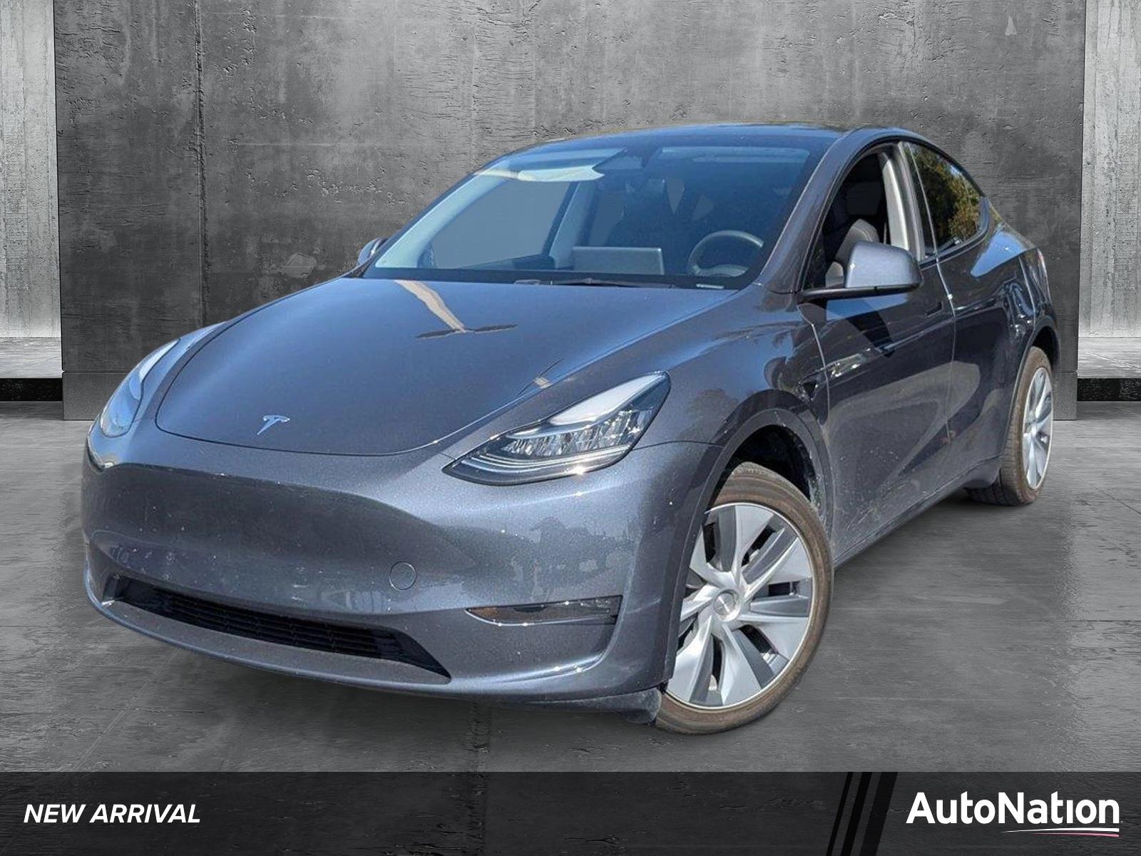 2023 Tesla Model Y Vehicle Photo in Panama City, FL 32401