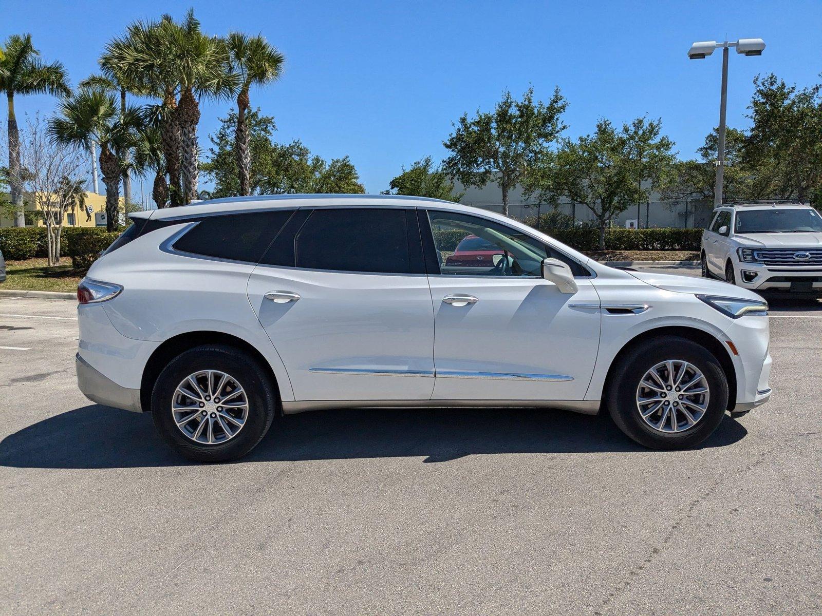 2022 Buick Enclave Vehicle Photo in Miami, FL 33169