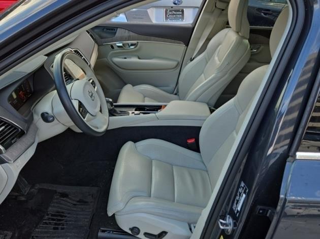 2022 Volvo XC90 Vehicle Photo in Houston, TX 77007