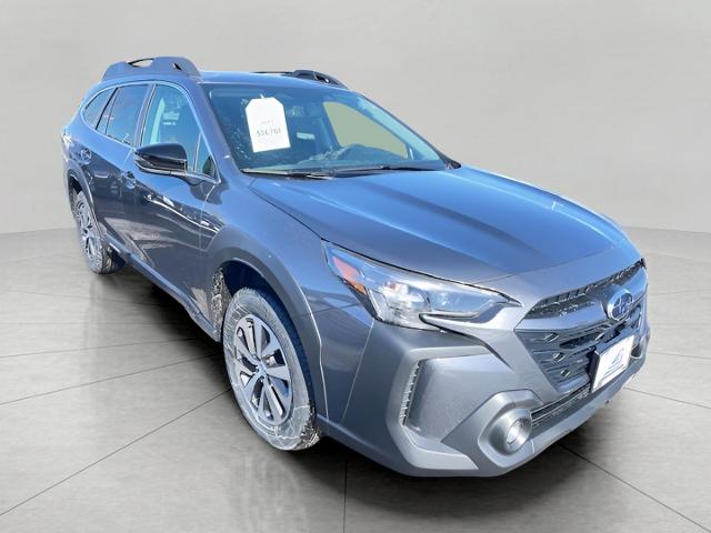 2025 Subaru Outback Vehicle Photo in Green Bay, WI 54304