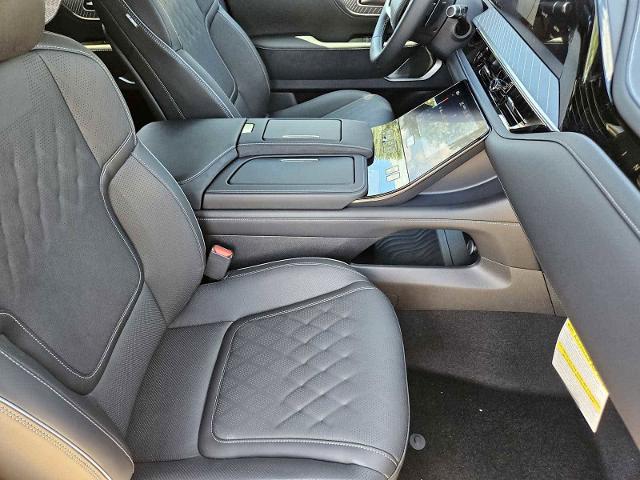 2025 INFINITI QX80 Vehicle Photo in Fort Worth, TX 76132