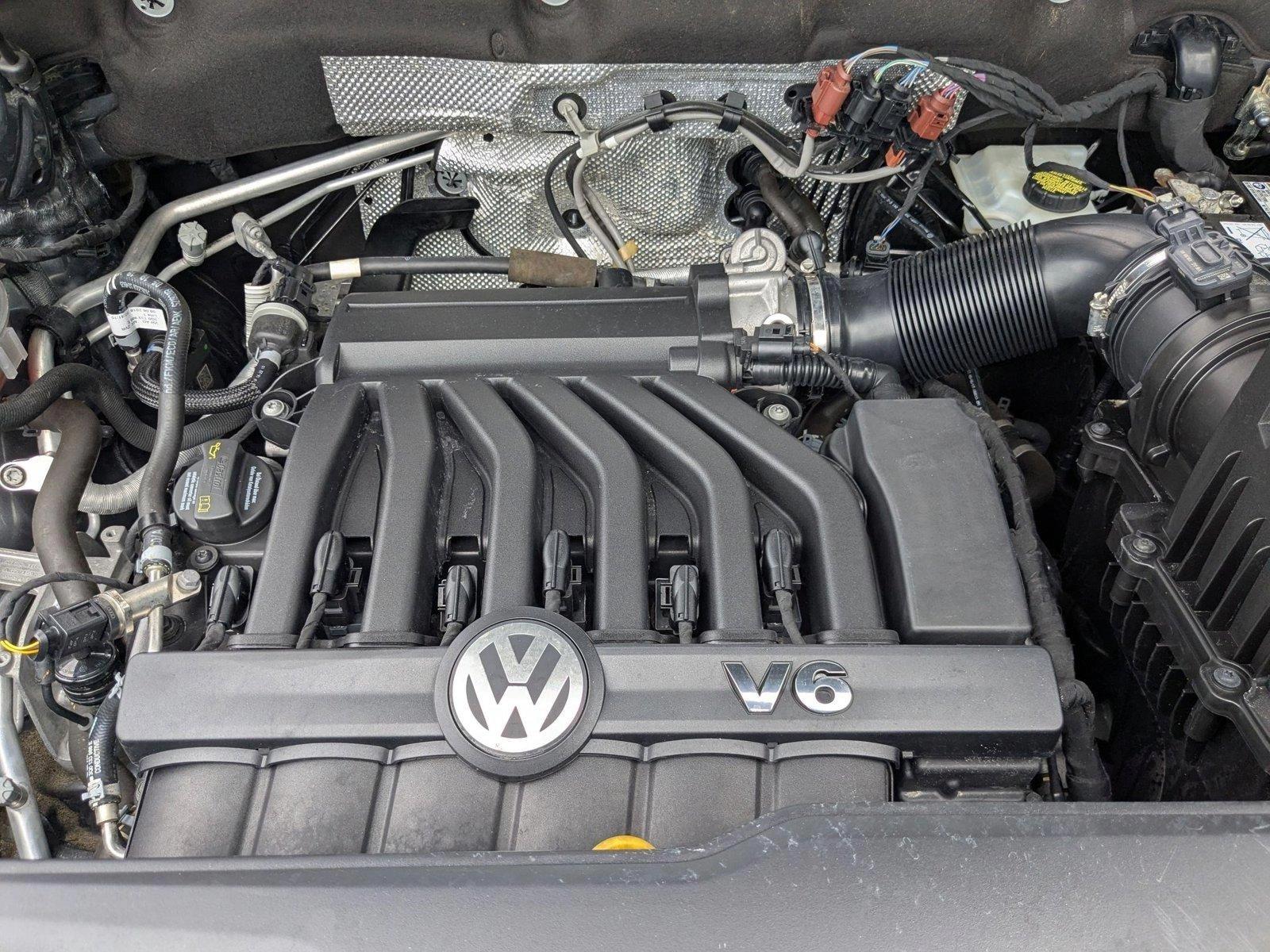 2018 Volkswagen Atlas Vehicle Photo in Tampa, FL 33614