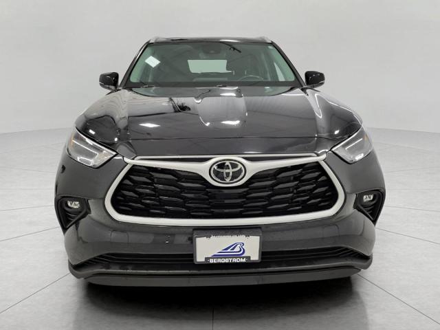 2023 Toyota Highlander Vehicle Photo in Oshkosh, WI 54904