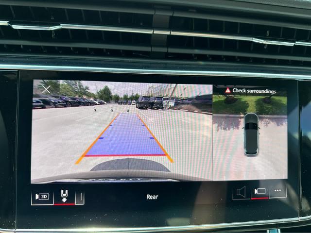 2025 Audi Q7 Vehicle Photo in HOUSTON, TX 77090