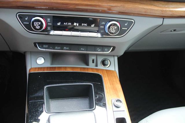 2022 Audi Q5 Vehicle Photo in HOUSTON, TX 77090