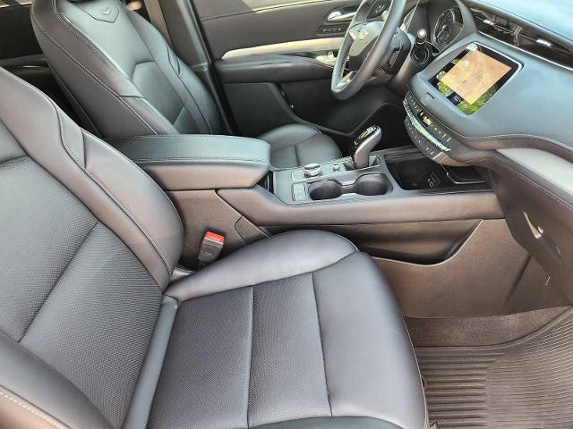 2022 Cadillac XT4 Vehicle Photo in DENTON, TX 76210-9321