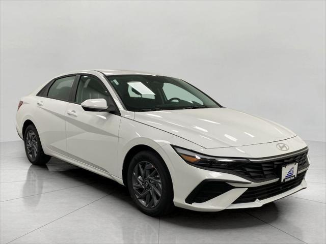 2025 Hyundai ELANTRA Hybrid Vehicle Photo in Neenah, WI 54956