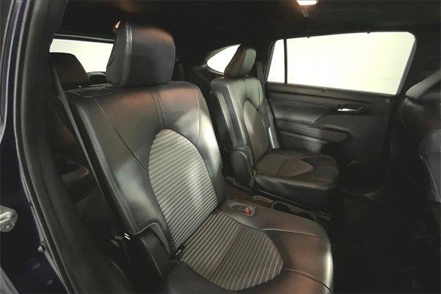 2023 Toyota Highlander Vehicle Photo in KANSAS CITY, MO 64114-4545