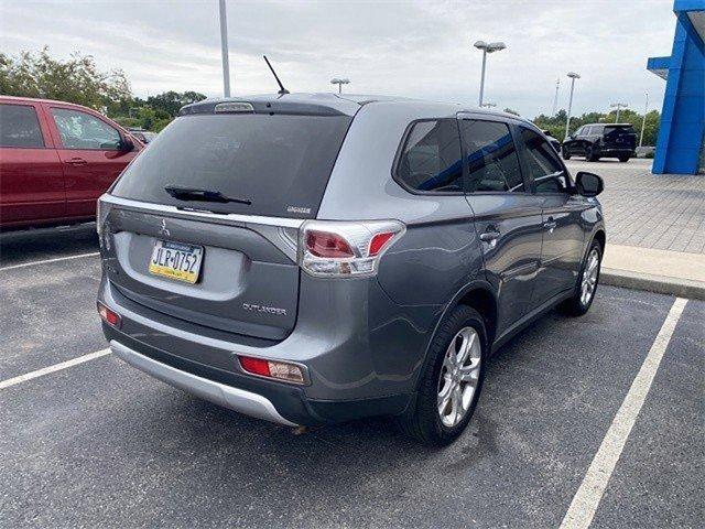 2015 Mitsubishi Outlander Vehicle Photo in LANCASTER, PA 17601-0000