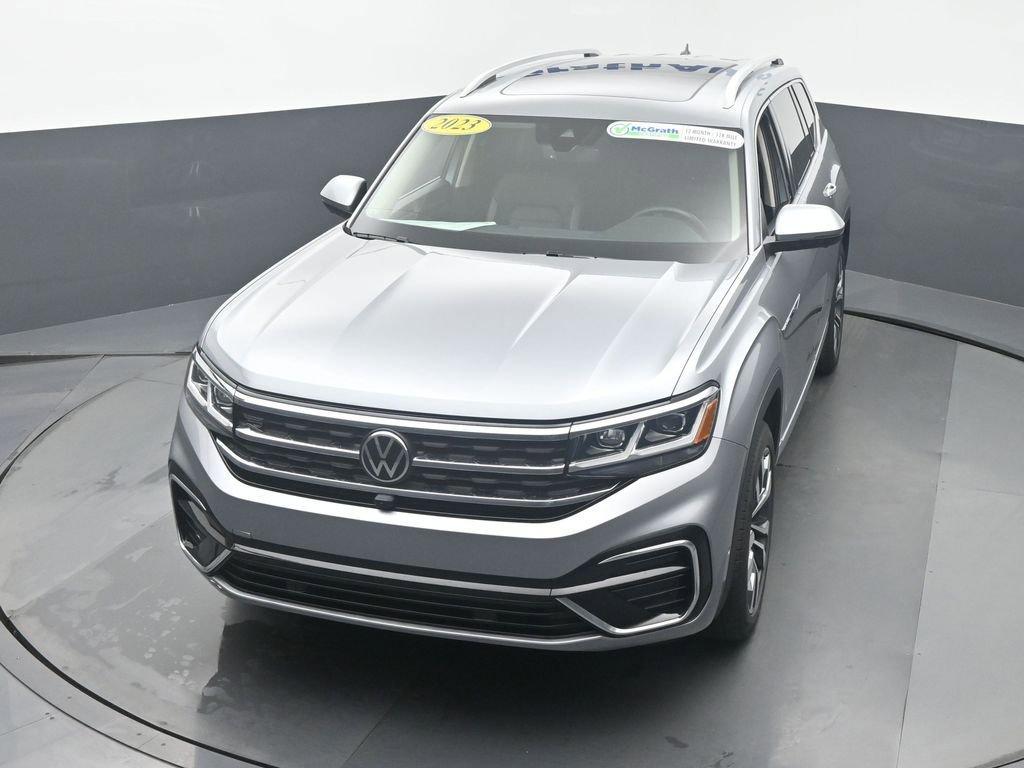 2023 Volkswagen Atlas Vehicle Photo in Marion, IA 52302