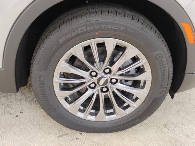 2025 Cadillac XT4 Vehicle Photo in PINEVILLE, NC 28134-8495
