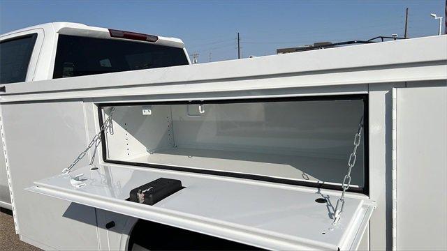 2024 Chevrolet Silverado 3500 HD Chassis Cab Vehicle Photo in TOPEKA, KS 66609-0000